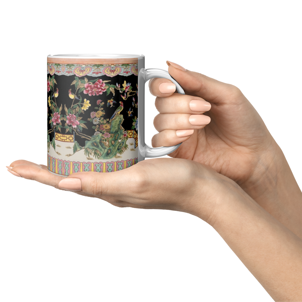Blanches_Vase_-_Mug_Lifestyle_Presentation_Mockup.png_15558452